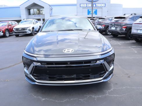 New 2026 Hyundai Sonata Limited FWD image 10