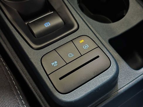 Used 2023 Ford Maverick XL image 33