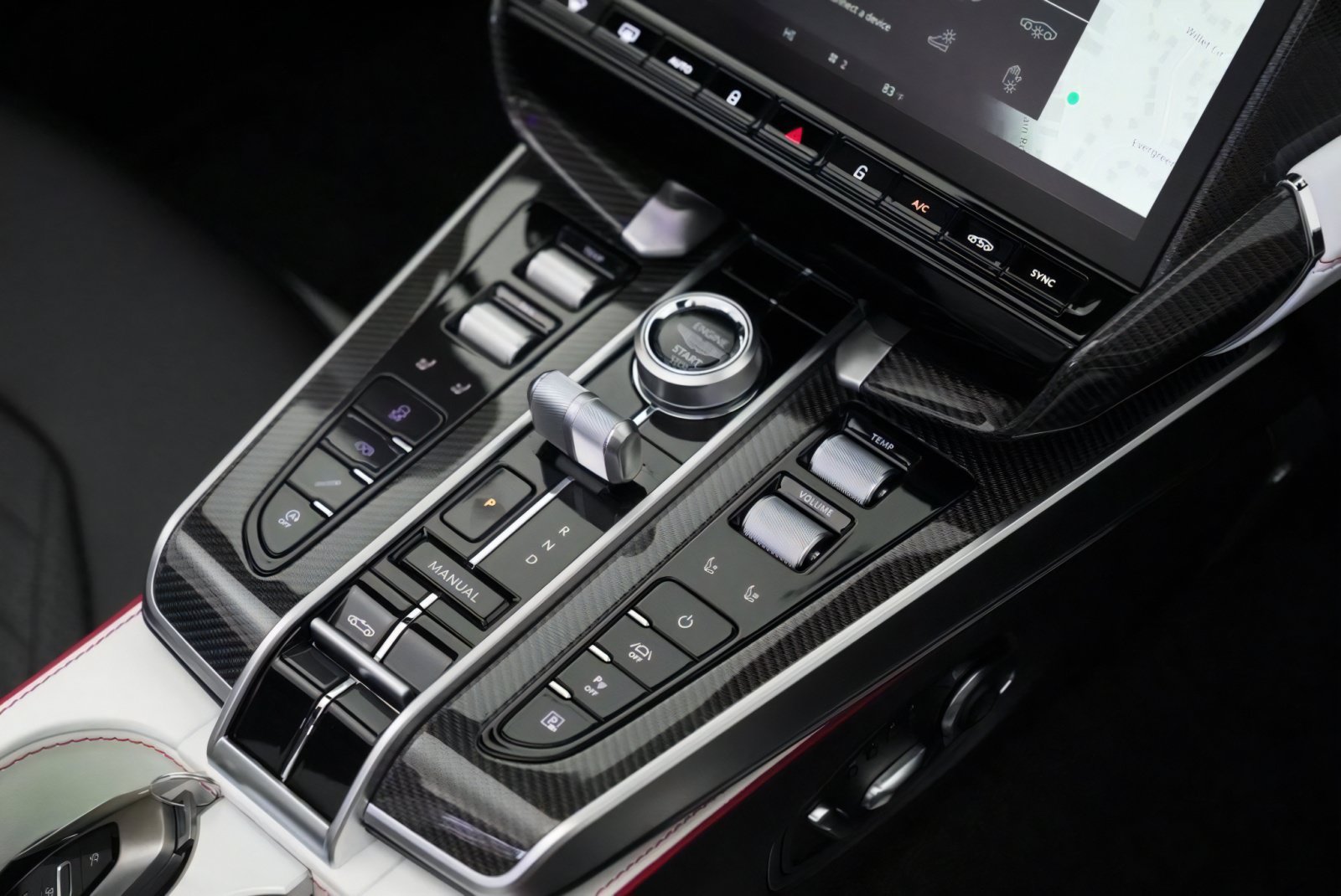 New 2026 Aston Martin Vanquish Convertible RWD image 46