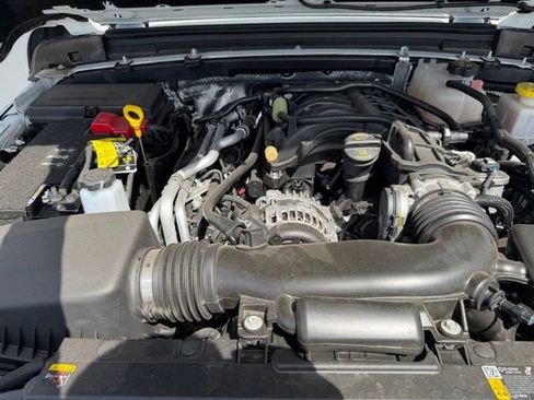 Used 2025 Jeep Gladiator Mojave w/ Convenience Group image 35