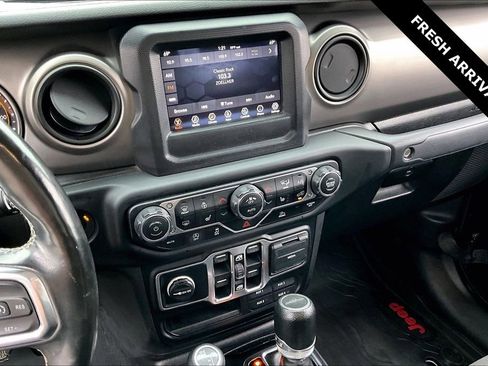 Used 2020 Jeep Gladiator Sport w/ Quick Order Package 24S AWD/4WD image 16