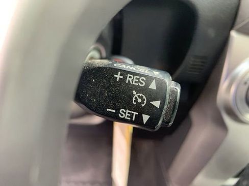 Used 2018 Toyota 4Runner SR5 Premium image 27