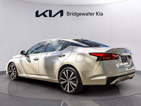 Used 2019 Nissan Altima 2.5 Platinum AWD/4WD image 5