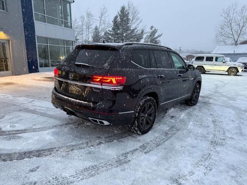 Used 2021 Volkswagen Atlas SE w/ Panoramic Sunroof Package image 6