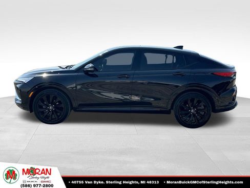 Certified 2024 Buick Envista Sport Touring w/ Convenience I Package FWD image 2