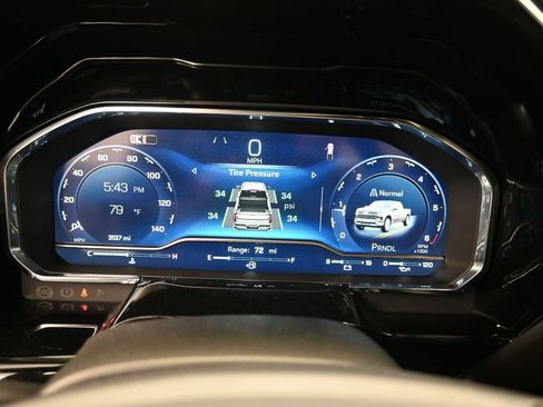 Used 2025 Chevrolet Silverado 1500 RST image 11