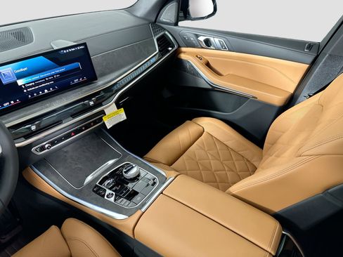 New 2026 BMW X5 xDrive50e image 24