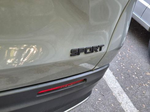 Used 2023 Honda HR-V Sport image 9