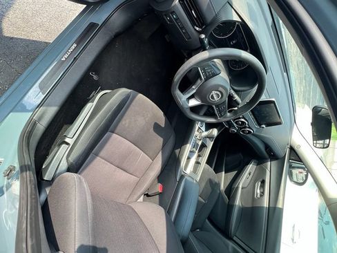 Used 2024 Nissan Sentra SV FWD image 5