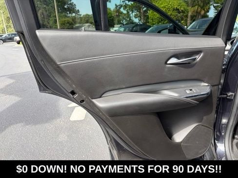 Used 2023 Cadillac XT4 Premium Luxury FWD image 7