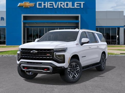 New 2026 Chevrolet Suburban Z71 w/ Comfort Package AWD/4WD image 6