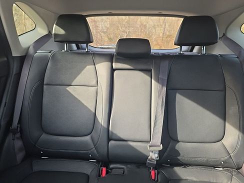 Used 2024 Kia Seltos SX w/ SX Sunroof Package image 22