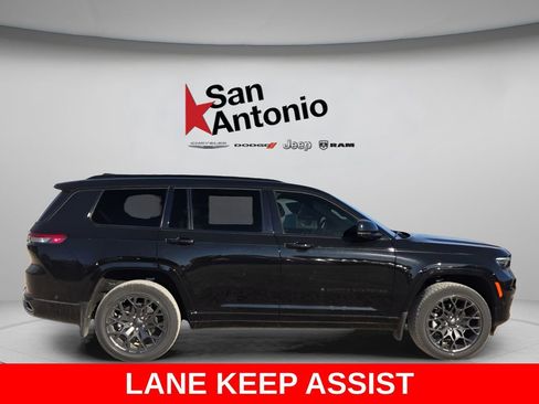 New 2025 Jeep Grand Cherokee L Summit w/ Obsidian Package AWD/4WD image 10