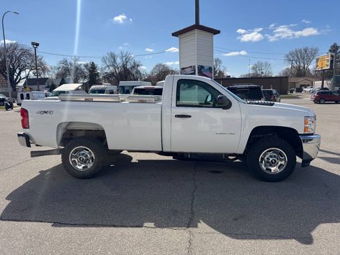 Used 2011 Chevrolet Silverado 2500 W/T AWD/4WD image 5