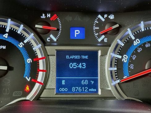 Used 2019 Toyota 4Runner Limited AWD/4WD image 27