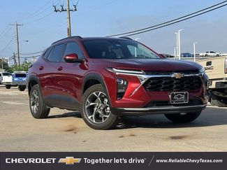 Used 2024 Chevrolet Trax LT w/ Driver Confidence Package video 1