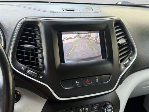 Certified 2021 Jeep Cherokee Latitude Lux AWD/4WD image 16