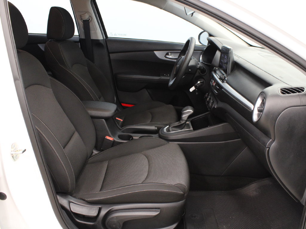 Used 2023 Kia Forte LXS w/ LXS Technology Package FWD image 15