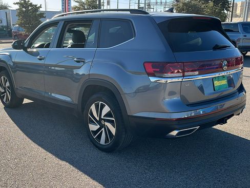 Used 2024 Volkswagen Atlas SE image 6