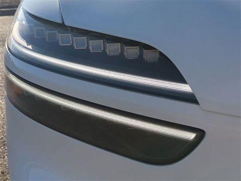 New 2026 Genesis GV70 2.5T Sport Prestige image 9