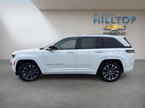 Used 2023 Jeep Grand Cherokee Overland AWD/4WD image 9