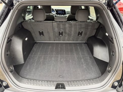 Used 2025 Chevrolet Equinox LT FWD image 28