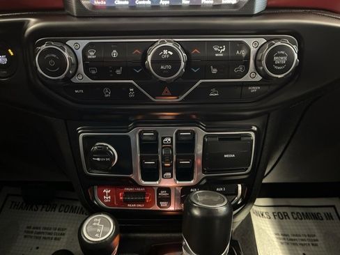 Certified 2021 Jeep Wrangler Unlimited Rubicon image 21