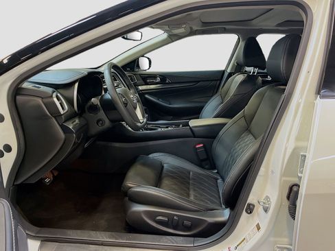 Used 2023 Nissan Maxima Platinum w/ Sport Mat Group FWD image 22