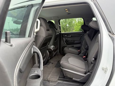 Used 2017 Chevrolet Traverse LT AWD/4WD image 23