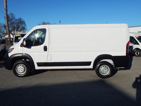 Used 2023 RAM ProMaster 2500 image 5