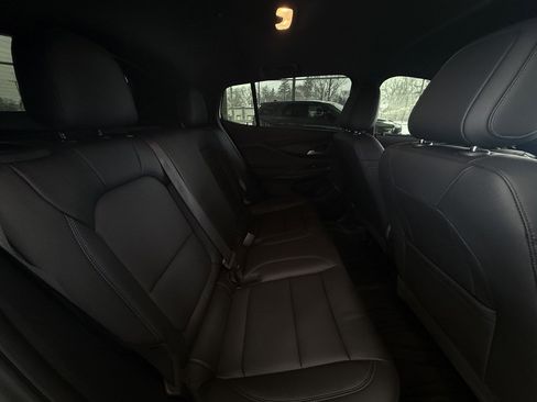 Used 2025 Buick Envista Sport Touring w/ Convenience I Package image 31