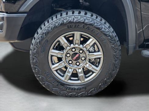 Used 2026 GMC Sierra 1500 AT4X AWD/4WD image 39