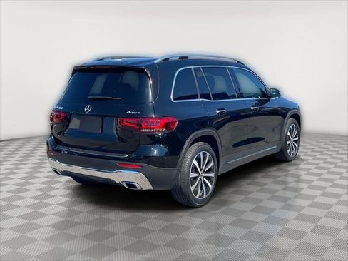Used 2022 Mercedes-Benz GLB 250 4MATIC image 5