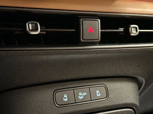 New 2025 Volkswagen ID. Buzz Pro S image 21