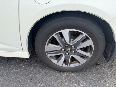 Used 2016 Honda Odyssey Touring image 11