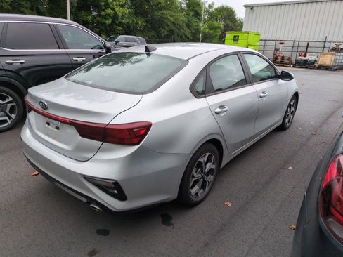 Used 2019 Kia Forte LXS FWD image 5