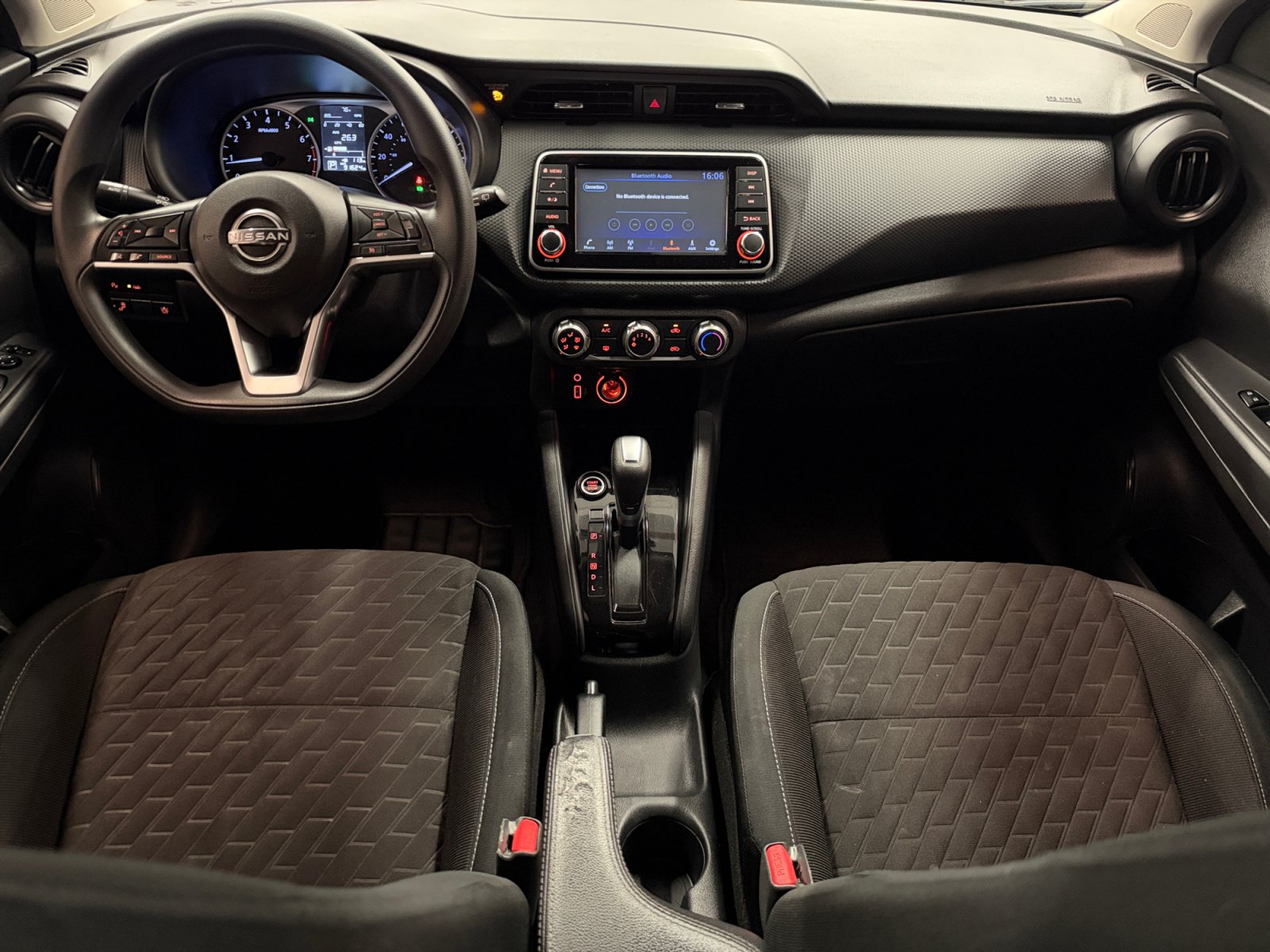 Used 2022 Nissan Kicks S FWD image 3