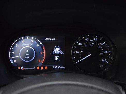 Used 2021 Nissan Kicks SR w/ SR Premium Package FWD image 18