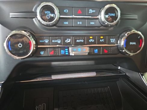 Certified 2025 Ford F150 King Ranch w/ FX4 Off-Road Package AWD/4WD image 17