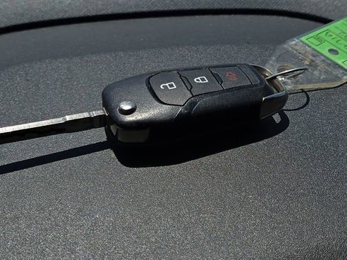 Used 2022 Ford Maverick XLT FWD image 16