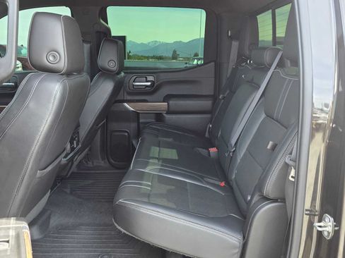 Used 2019 Chevrolet Silverado 1500 High Country w/ Safety Package II AWD/4WD image 16