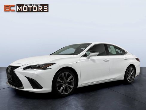 Used 2019 Lexus ES 350 F Sport FWD image 2