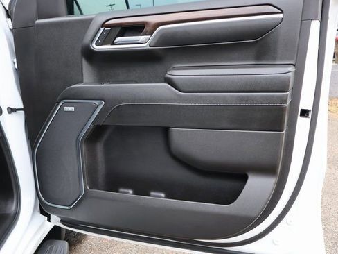 Used 2024 GMC Sierra 1500 SLT w/ SLT Premium Plus Package image 11