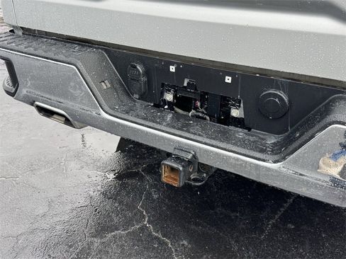 Used 2021 GMC Sierra 1500 SLT w/ SLT Premium Package image 13