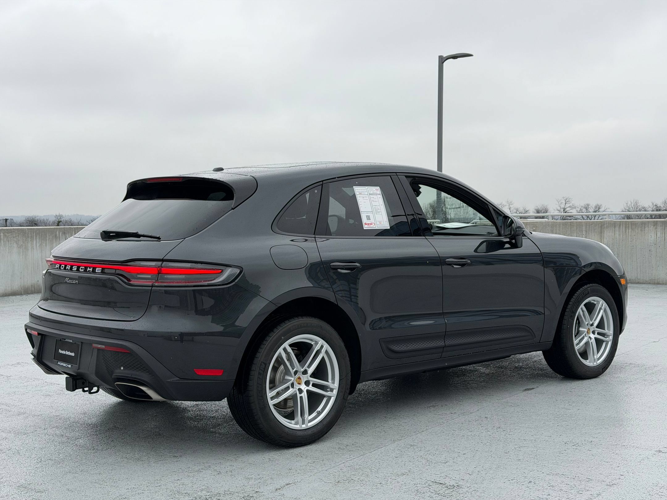 Certified 2026 Porsche Macan AWD/4WD image 7