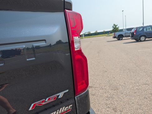 Used 2024 Chevrolet Silverado 1500 RST AWD/4WD image 5