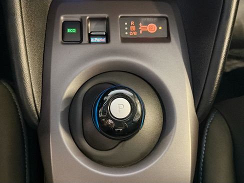 Used 2025 Nissan Leaf S FWD image 24