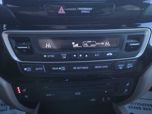 Used 2018 Honda Pilot Elite image 37