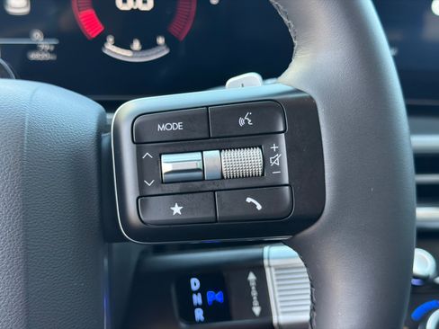 Certified 2025 Hyundai Santa Fe XRT AWD/4WD image 25