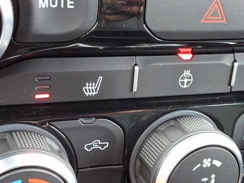 Used 2023 RAM 1500 Big Horn image 24